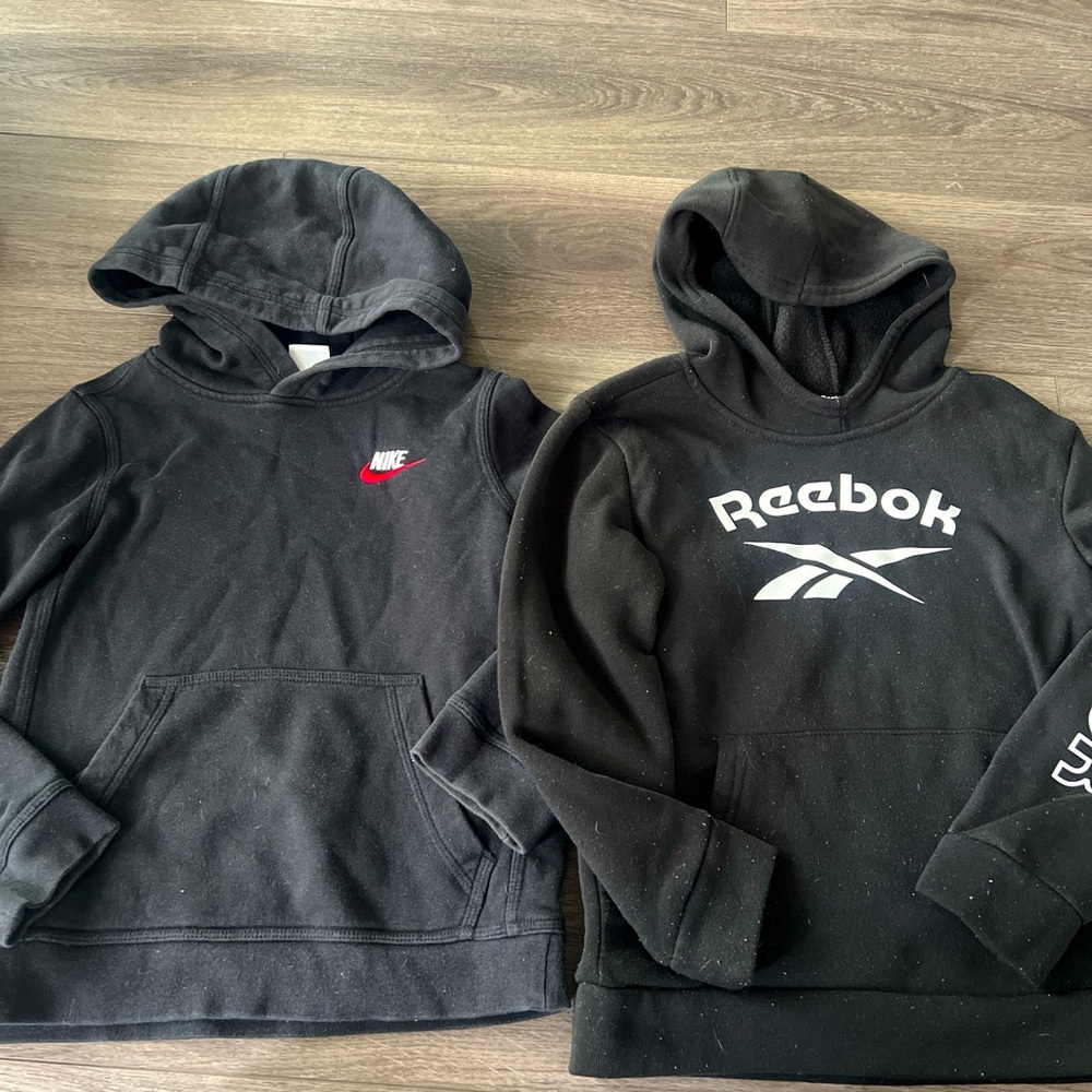 Black Nike and Reebok hoodies for boys sz small 7